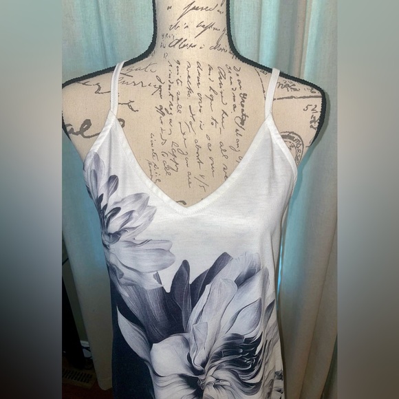 Floral Black and White Sundress elegant short with v neck spaghetti straps - Picture 7 of 13